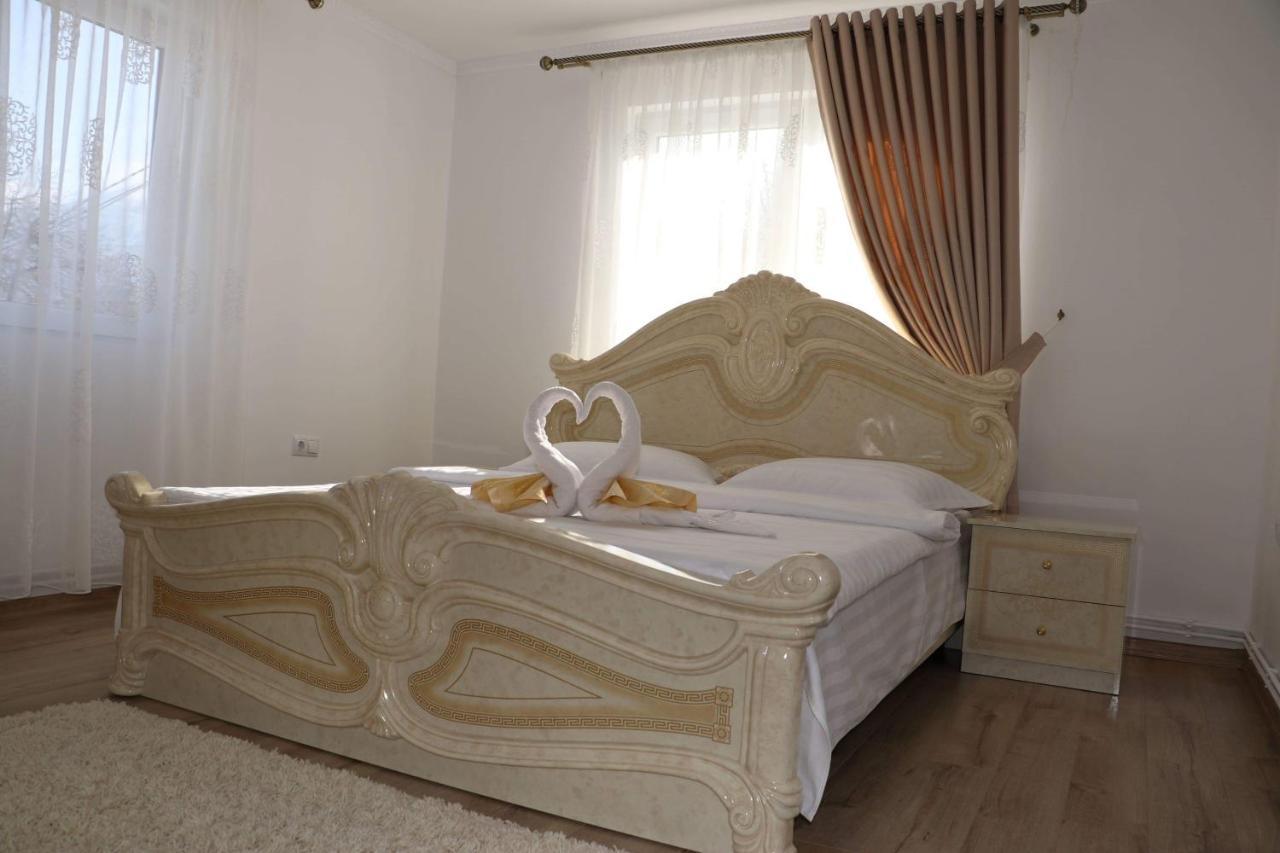 Hotel Casa Daiana Moisei Zewnętrze zdjęcie