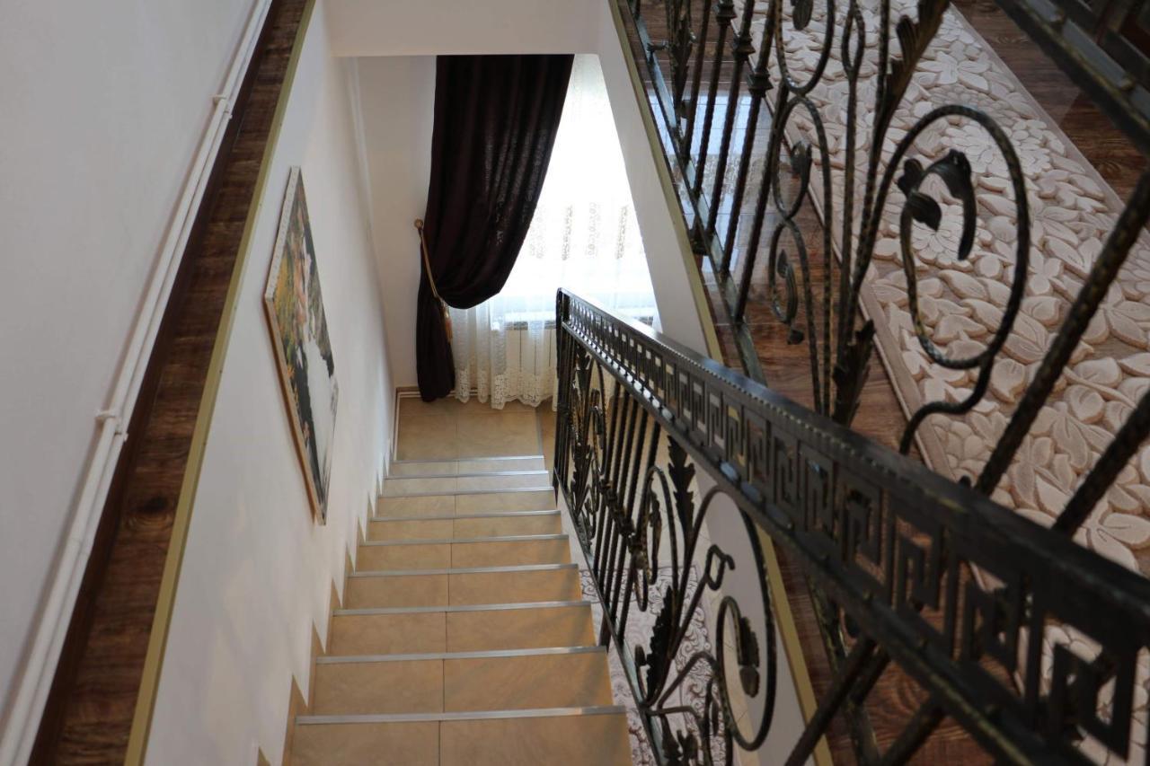 Hotel Casa Daiana Moisei Zewnętrze zdjęcie