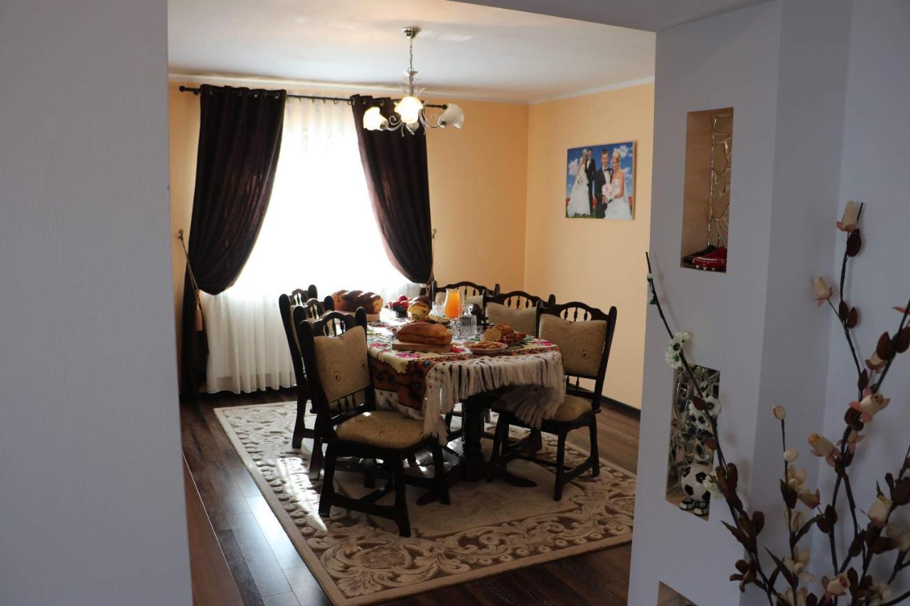 Hotel Casa Daiana Moisei Zewnętrze zdjęcie